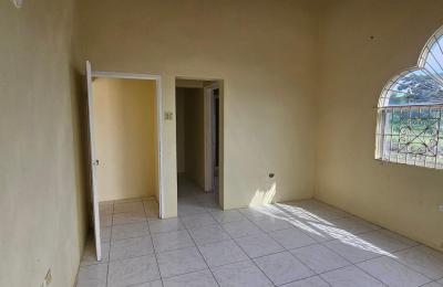 145 MONTCLAIR HEIGHTS, May Pen, Clarendon