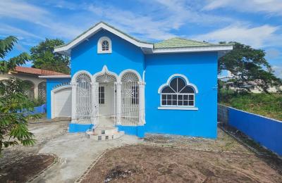 145 MONTCLAIR HEIGHTS, May Pen, Clarendon