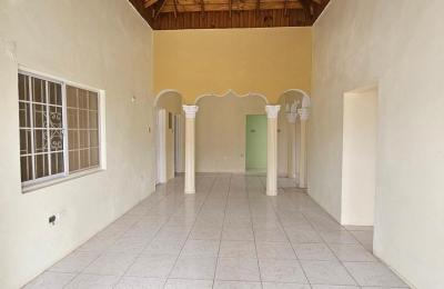 145 MONTCLAIR HEIGHTS, May Pen, Clarendon