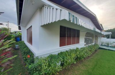 19 MOONLIGHT DRIVE, Kingston 19, St. Andrew