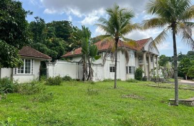 9 OAKRIDGE ROAD, Kingston 8, St. Andrew Parish