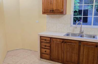 996 ST. ALBANS CLOSE, Green Acres, St. Catherine