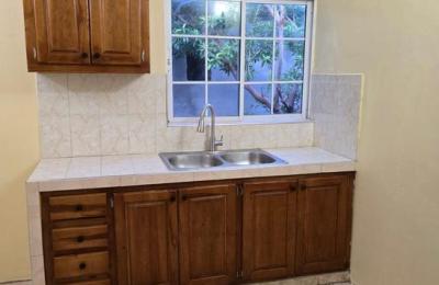 996 ST. ALBANS CLOSE, Green Acres, St. Catherine