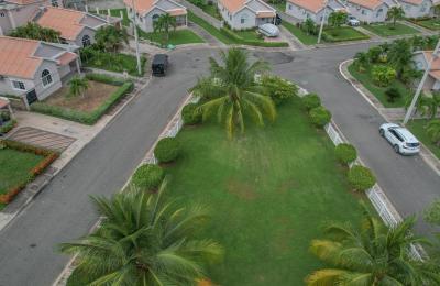 CAYMANAS COUNTRY CLUB EST